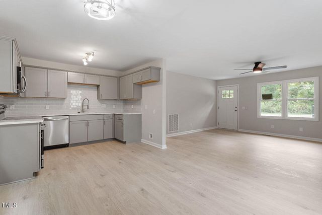 610 Pineland Street, Sanford, NC 27330