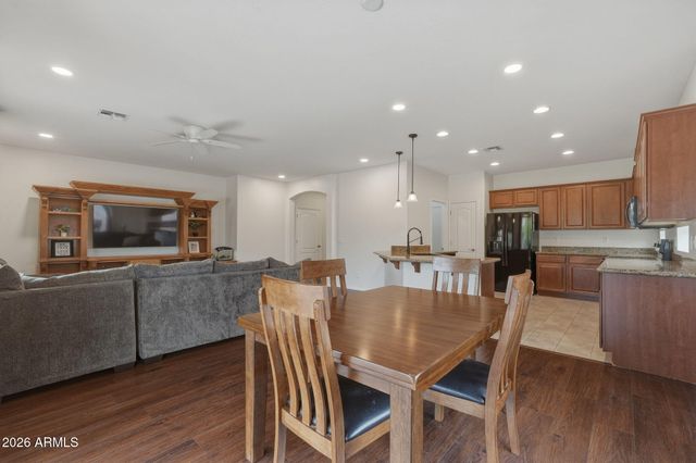 4551 N LUNA Road W, Litchfield Park, AZ 85340