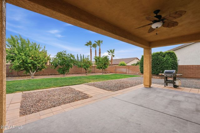 4551 N LUNA Road W, Litchfield Park, AZ 85340
