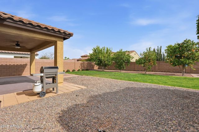 4551 N LUNA Road W, Litchfield Park, AZ 85340