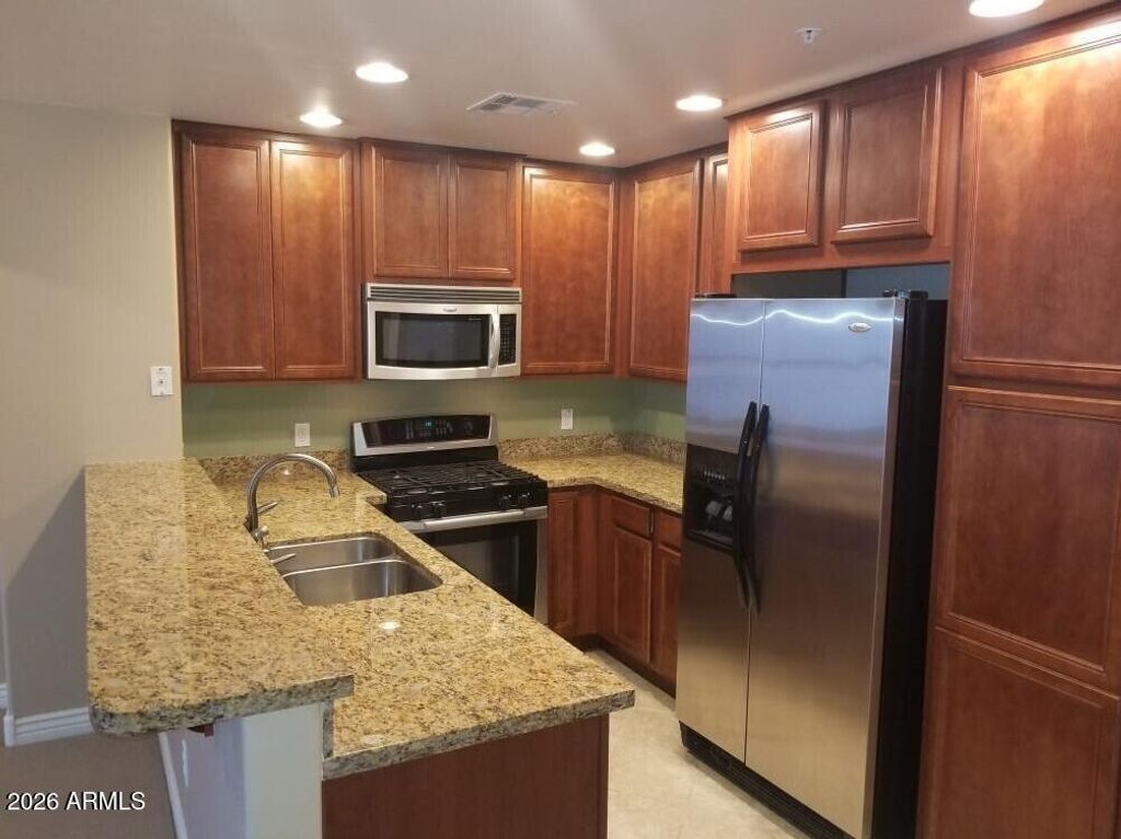 5350 E DEER VALLEY Drive E 3249, Phoenix, AZ 85054 — photo 2