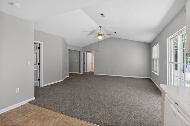 1860 Tamara Way, Spartanburg, SC 29301