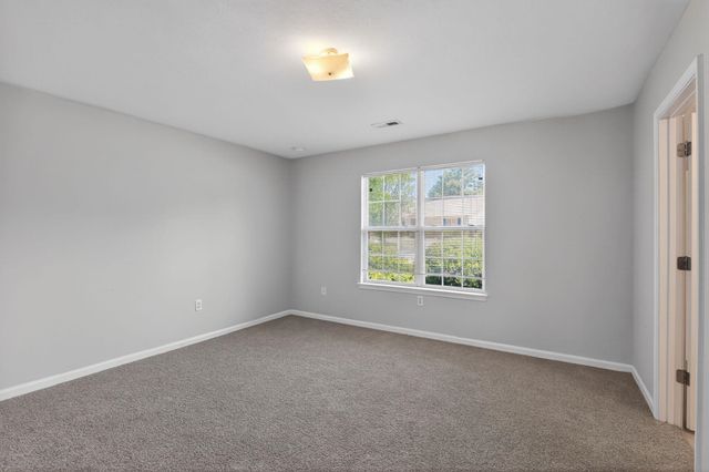 1860 Tamara Way, Spartanburg, SC 29301