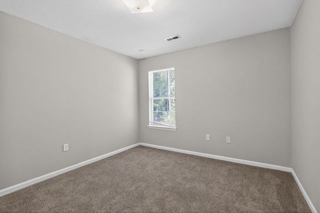 1860 Tamara Way, Spartanburg, SC 29301