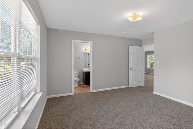 1860 Tamara Way, Spartanburg, SC 29301