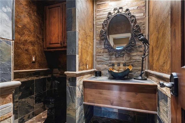 5217 Walmer Street, Mission, KS 66202