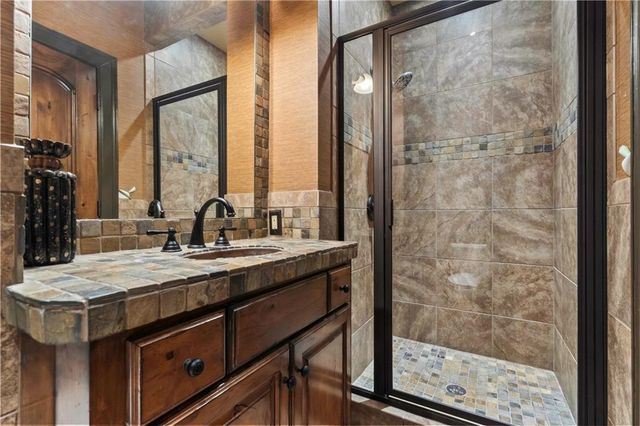 5217 Walmer Street, Mission, KS 66202