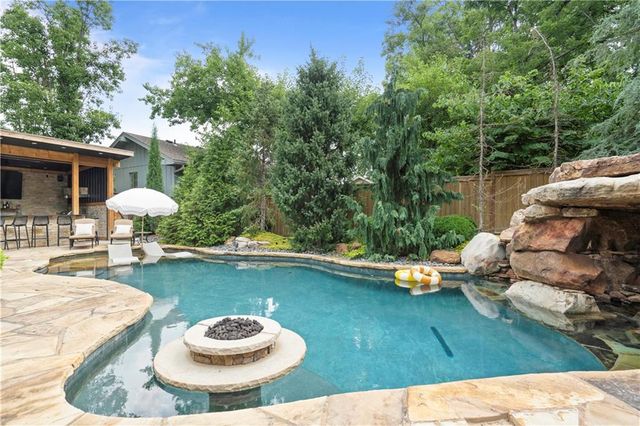 5217 Walmer Street, Mission, KS 66202