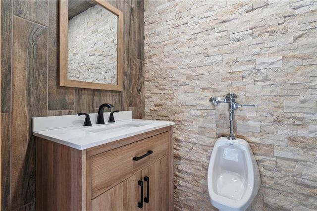 5217 Walmer Street, Mission, KS 66202