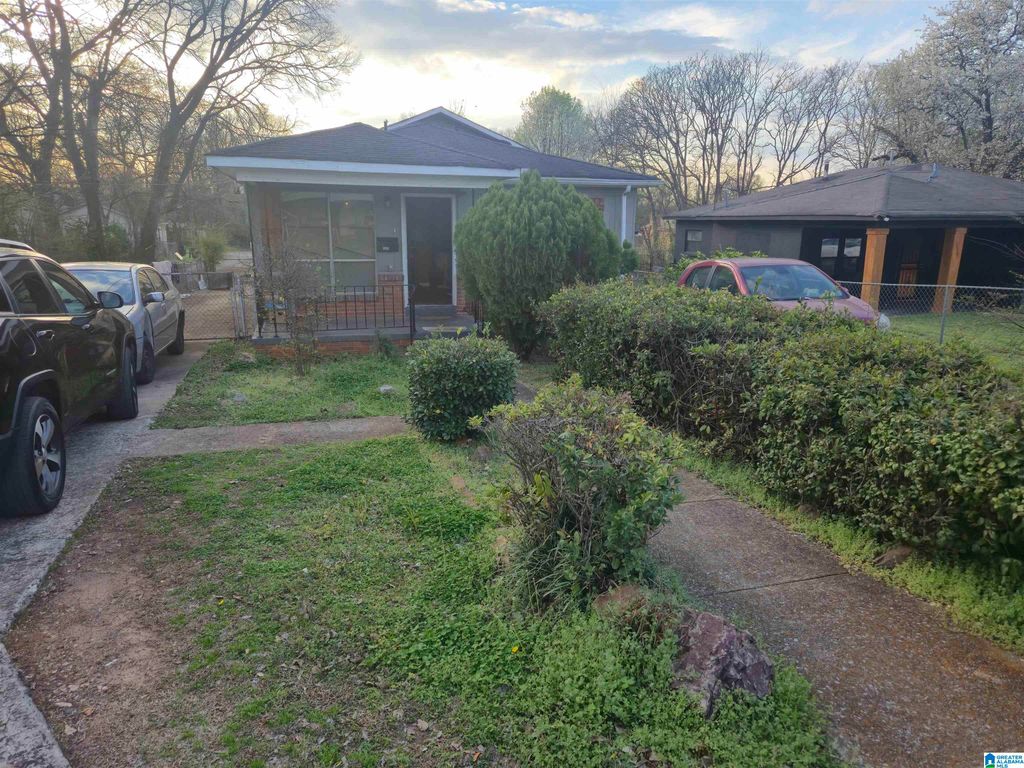 1520 SW 20TH PLACE, Birmingham, AL 35211