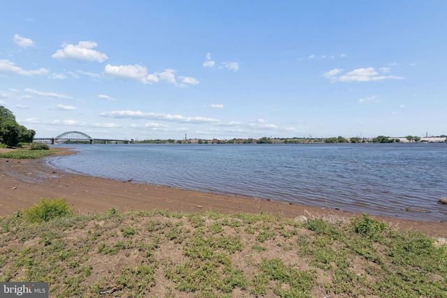 3119 S HARBOUR DR, Palmyra, NJ 08065