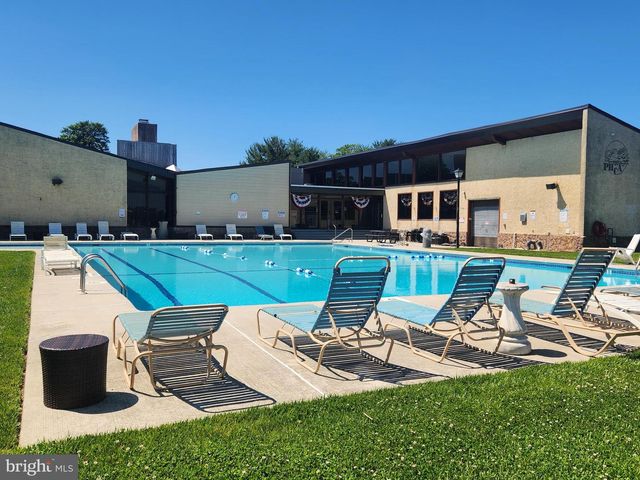 3119 S HARBOUR DR, Palmyra, NJ 08065