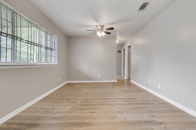 9824 Chicot Road, Little Rock, AR 72209