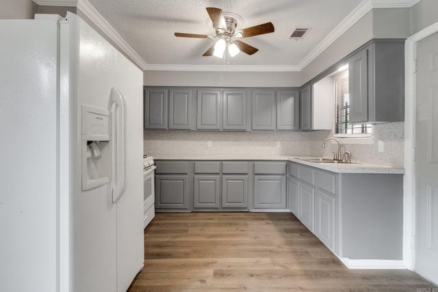 9824 Chicot Road, Little Rock, AR 72209