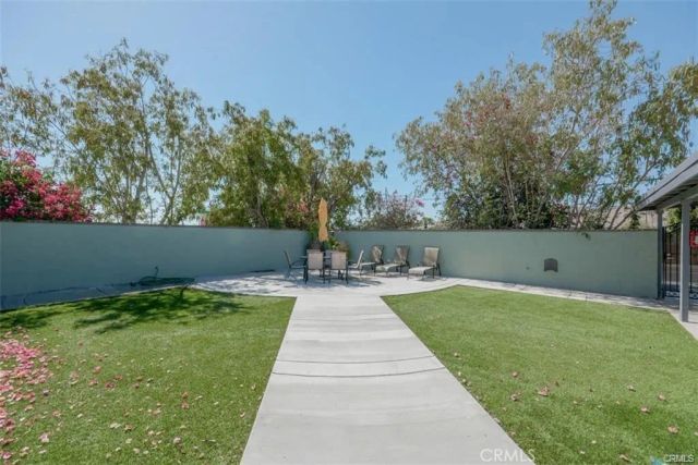 587 El Placer, Palm Springs, CA 92264