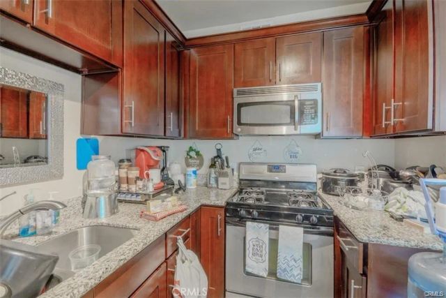 587 El Placer, Palm Springs, CA 92264