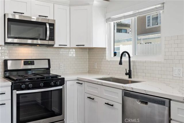 3205 Bayside, Corona Del Mar, CA 92625