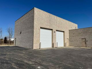 55951 Gratiot Avenue, Chesterfield Twp, MI 48051