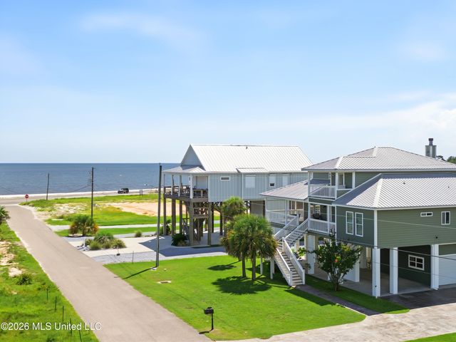 312 S Seashore Avenue, Long Beach, MS 39560