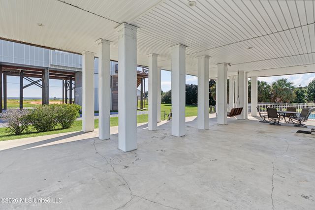312 S Seashore Avenue, Long Beach, MS 39560