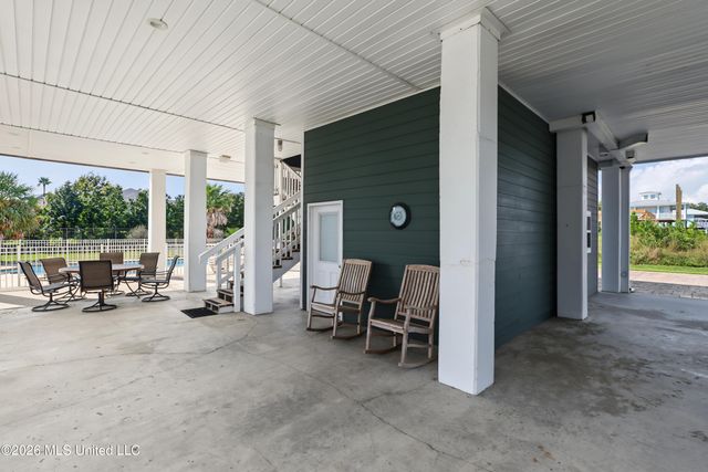 312 S Seashore Avenue, Long Beach, MS 39560