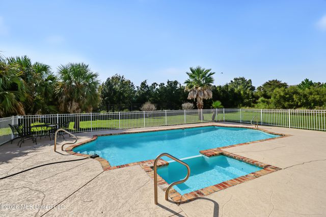 312 S Seashore Avenue, Long Beach, MS 39560