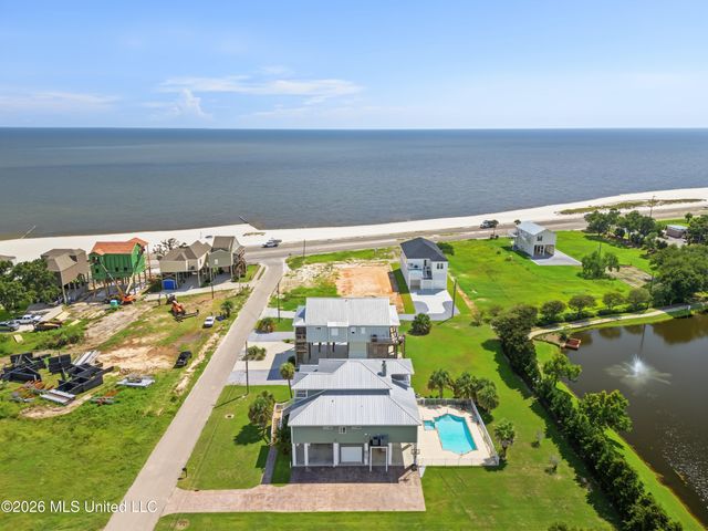 312 S Seashore Avenue, Long Beach, MS 39560