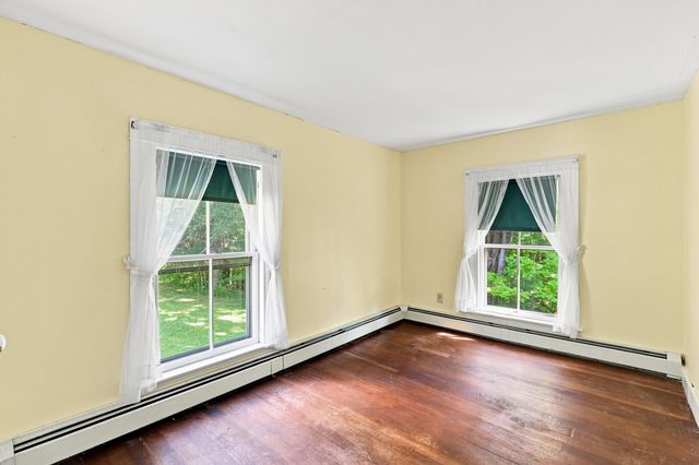328 Pingree Road, New London, NH 03257