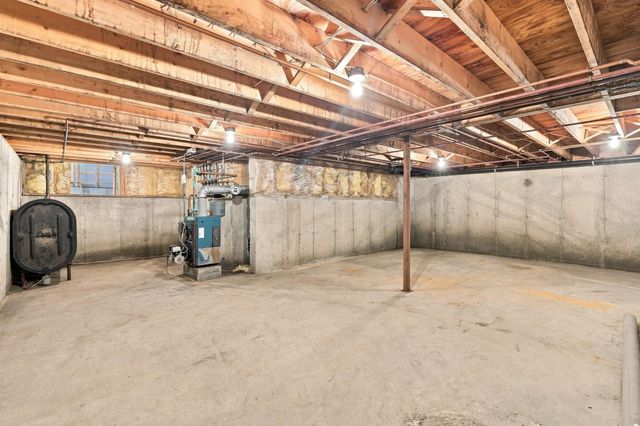 328 Pingree Road, New London, NH 03257