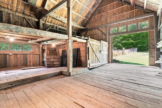 328 Pingree Road, New London, NH 03257