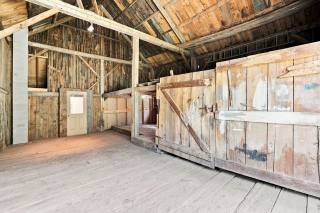 328 Pingree Road, New London, NH 03257