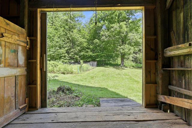 328 Pingree Road, New London, NH 03257