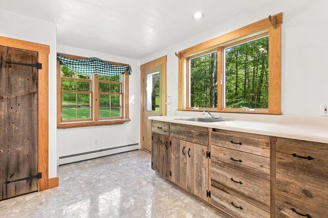 328 Pingree Road, New London, NH 03257