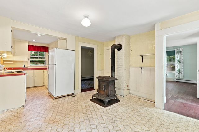 328 Pingree Road, New London, NH 03257