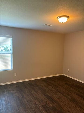 227 E Anabranch Court, Farmington, AR 72730