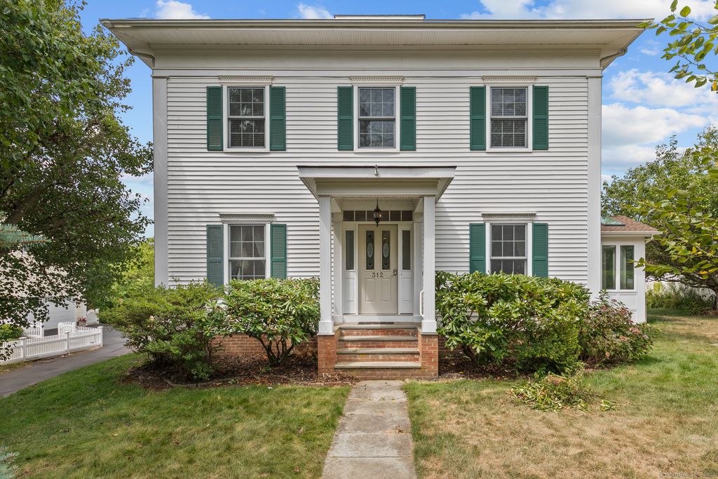 312 North River Street, Guilford, CT 06437