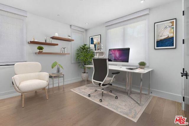 635 Seward Street, Los Angeles, CA 90004