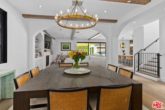 635 Seward Street, Los Angeles, CA 90004