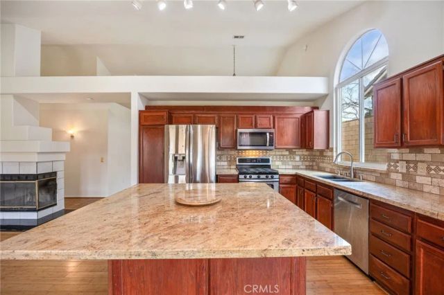 3227 Willowbrook, Palmdale, CA 93551