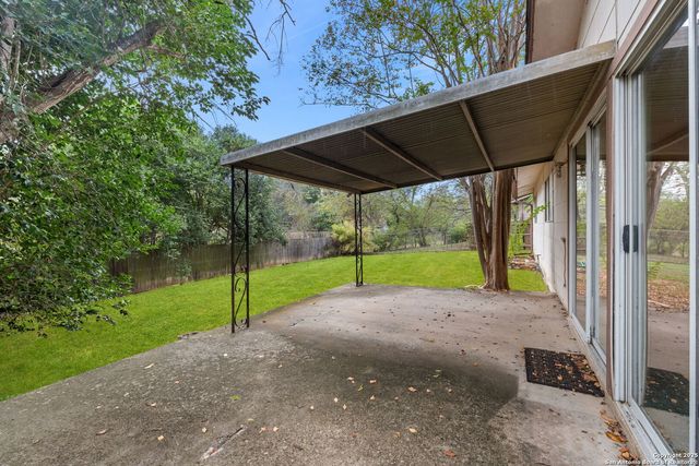 538 Shin Oak, Live Oak, TX 78233