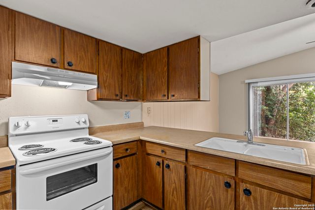 538 Shin Oak, Live Oak, TX 78233