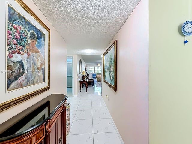 10208 NW 24th Pl 203, Sunrise, FL 33322