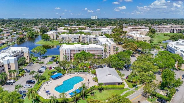 10208 NW 24th Pl 203, Sunrise, FL 33322