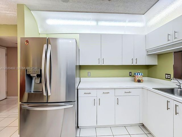 10208 NW 24th Pl 203, Sunrise, FL 33322