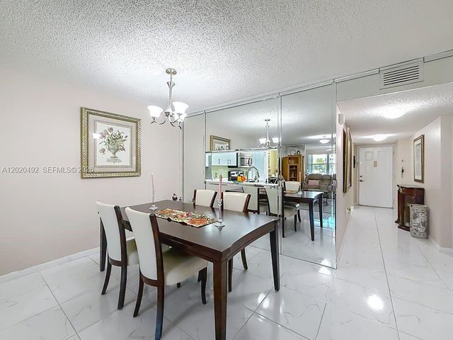 10208 NW 24th Pl 203, Sunrise, FL 33322