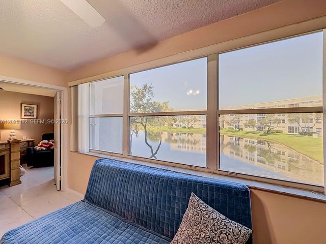 10208 NW 24th Pl 203, Sunrise, FL 33322