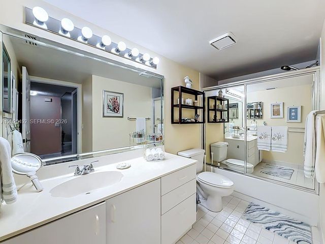 10208 NW 24th Pl 203, Sunrise, FL 33322