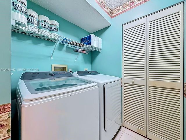 10208 NW 24th Pl 203, Sunrise, FL 33322