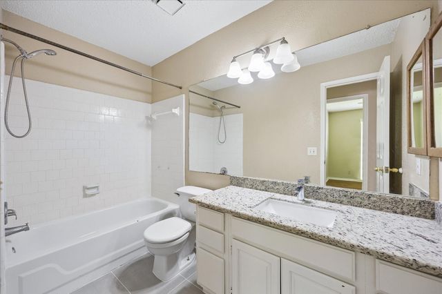 3207 Rimrock Drive, Missouri City, TX 77459