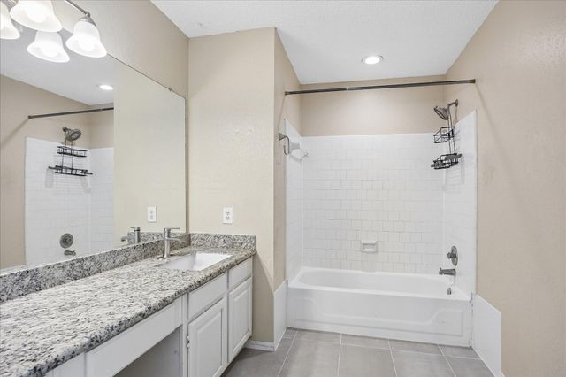 3207 Rimrock Drive, Missouri City, TX 77459
